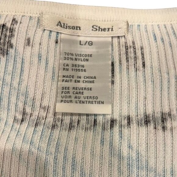 Alison Sheri Long Sleeve Abstract Print Top with Sequin Embellishment Size Large - Picture 6 of 10